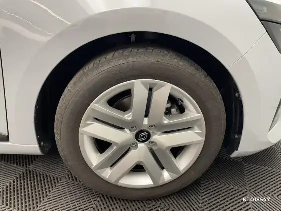 RENAULT CLIO V - voiture d'occasion - Photo 8