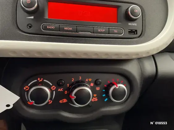 RENAULT TWINGO III - voiture d'occasion - Photo 14