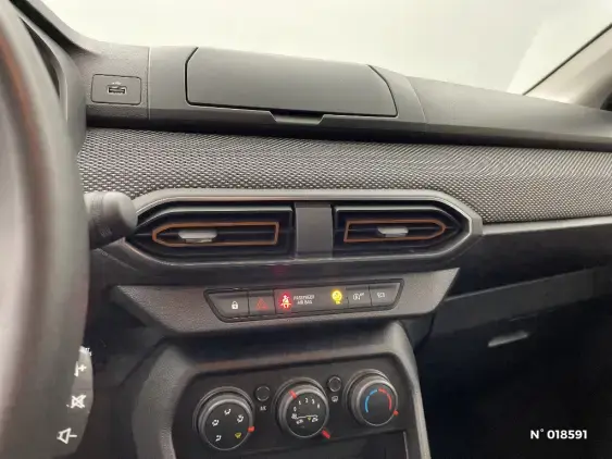 DACIA SANDERO III - voiture d'occasion - Photo 13