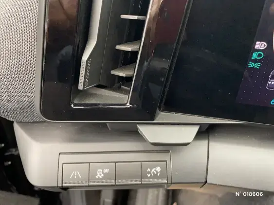 RENAULT MEGANE V - voiture d'occasion - Photo 15