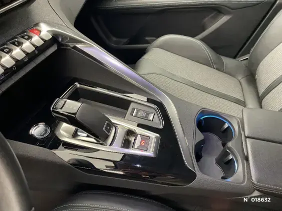 PEUGEOT 3008 II - voiture d'occasion - Photo 27