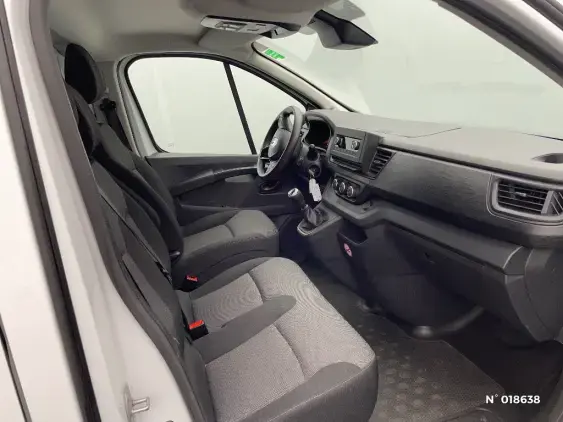 RENAULT TRAFIC FG III - voiture d'occasion - Photo 10