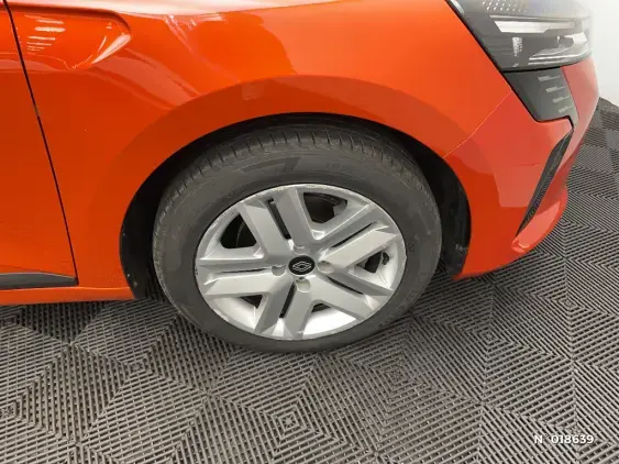 RENAULT CLIO V - voiture d'occasion - Photo 8