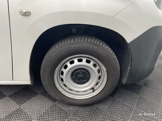 PEUGEOT PARTNER III - voiture d'occasion - Photo 8