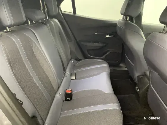 PEUGEOT 2008 II - voiture d'occasion - Photo 11