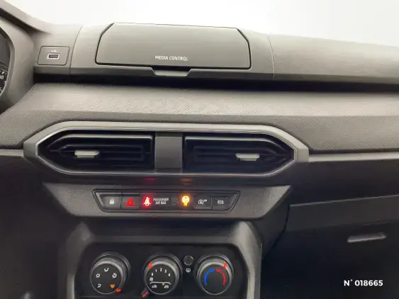DACIA SANDERO III - voiture d'occasion - Photo 13