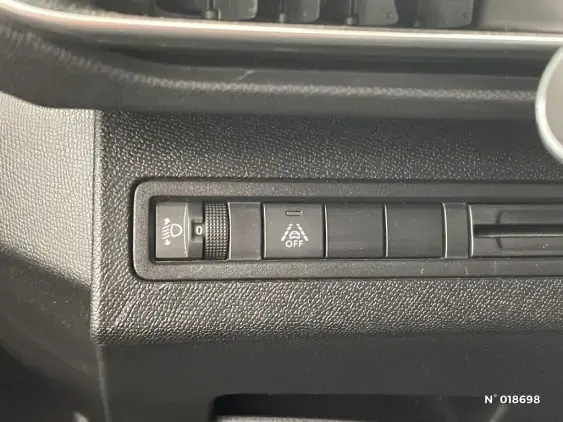 PEUGEOT 3008 II - voiture d'occasion - Photo 15