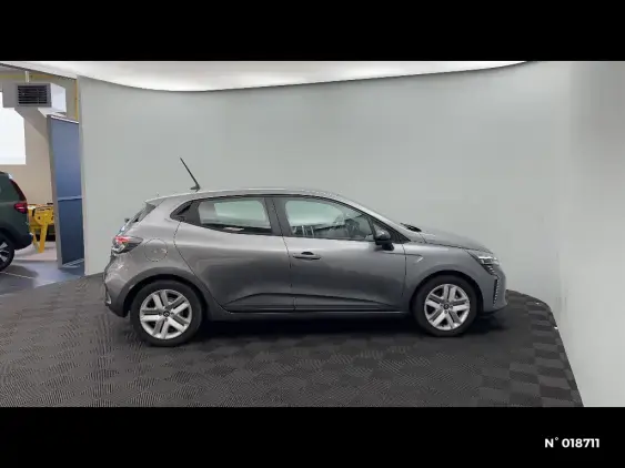 RENAULT CLIO V - voiture d'occasion - Photo 5