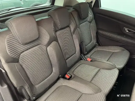 RENAULT SCENIC IV - voiture d'occasion - Photo 11
