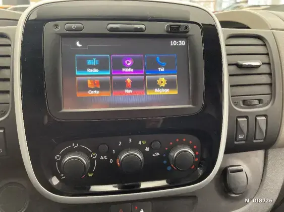 RENAULT TRAFIC III - voiture d'occasion - Photo 13