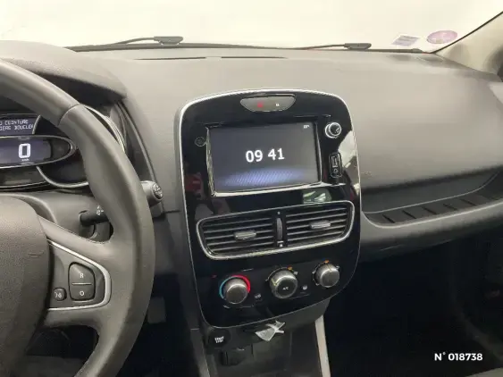 RENAULT CLIO IV - voiture d'occasion - Photo 13