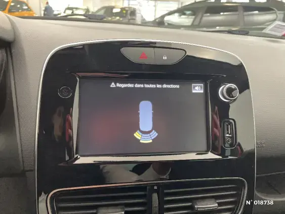 RENAULT CLIO IV - voiture d'occasion - Photo 14