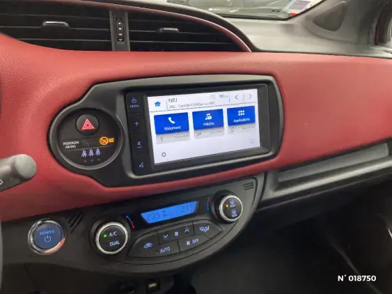 TOYOTA YARIS III - voiture d'occasion - Photo 13