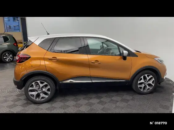 RENAULT CAPTUR - voiture d'occasion - Photo 5