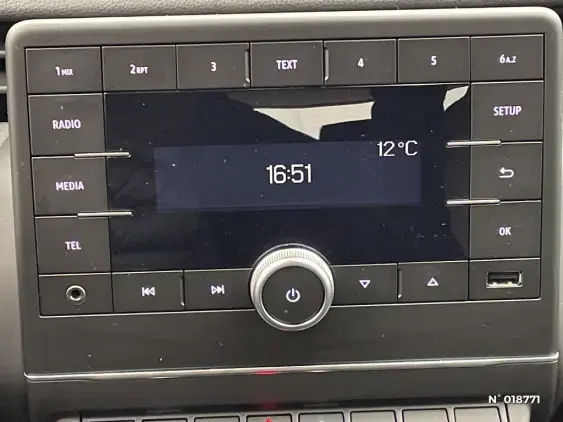 RENAULT CLIO V - voiture d'occasion - Photo 14