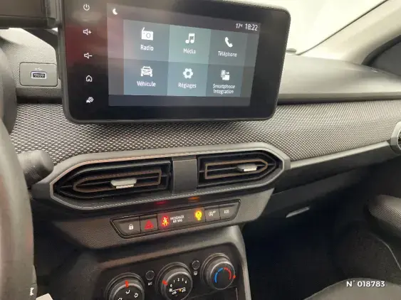 DACIA SANDERO III - voiture d'occasion - Photo 13
