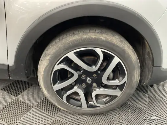 RENAULT CAPTUR - voiture d'occasion - Photo 8