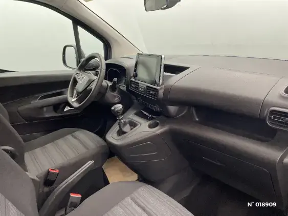 OPEL COMBO D - voiture d'occasion - Photo 10