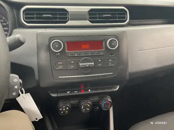 DACIA DUSTER II - voiture d'occasion - Photo 13