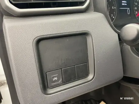 DACIA DUSTER II - voiture d'occasion - Photo 15