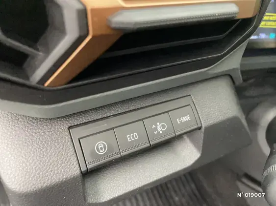 DACIA DUSTER III - voiture d'occasion - Photo 15