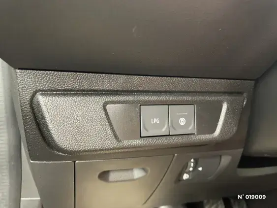 DACIA SANDERO III - voiture d'occasion - Photo 15