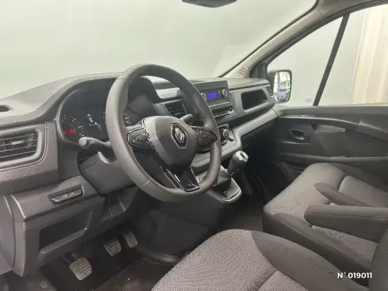 RENAULT TRAFIC FG III - voiture d'occasion - Photo 10