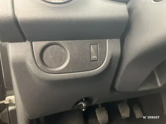 DACIA SANDERO II - voiture d'occasion - Photo 15