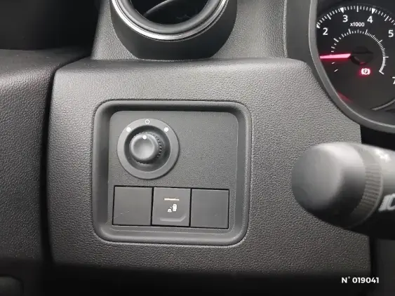 DACIA DUSTER II - voiture d'occasion - Photo 15