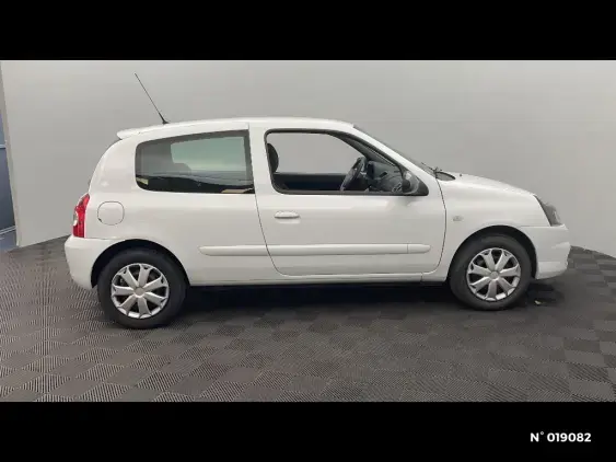 RENAULT CLIO CAMPUS II - voiture d'occasion - Photo 5