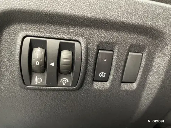 RENAULT CAPTUR - voiture d'occasion - Photo 15