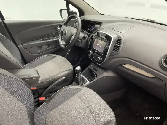 RENAULT CAPTUR - voiture d'occasion - Photo 10