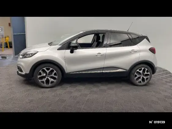 RENAULT CAPTUR - voiture d'occasion - Photo 2