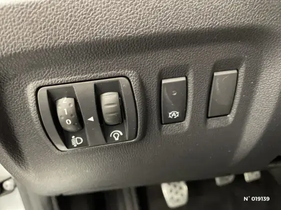 RENAULT CAPTUR - voiture d'occasion - Photo 15
