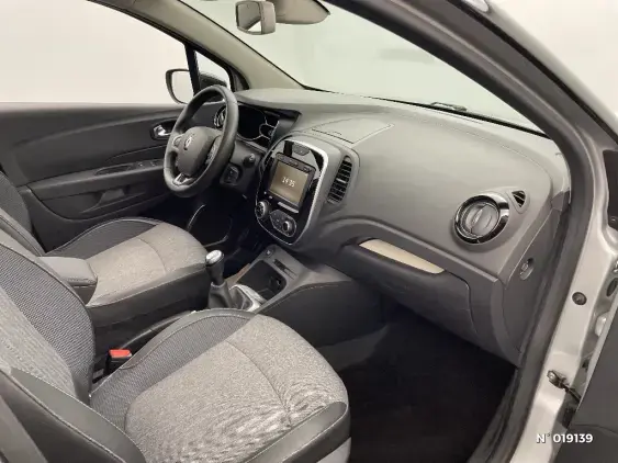 RENAULT CAPTUR - voiture d'occasion - Photo 10
