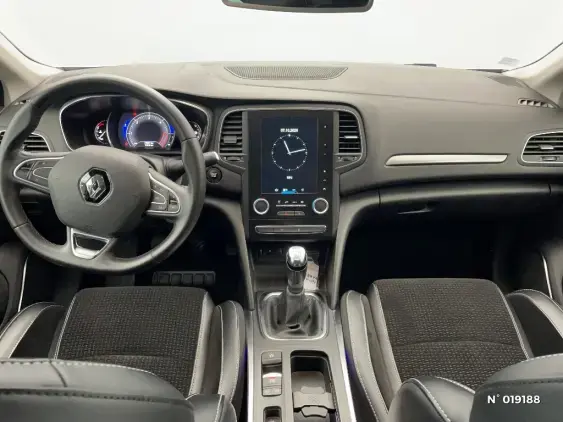 RENAULT MEGANE IV - voiture d'occasion - Photo 9
