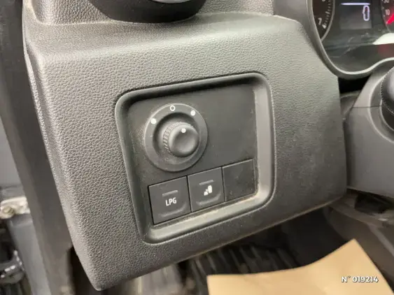 DACIA DUSTER II - voiture d'occasion - Photo 15