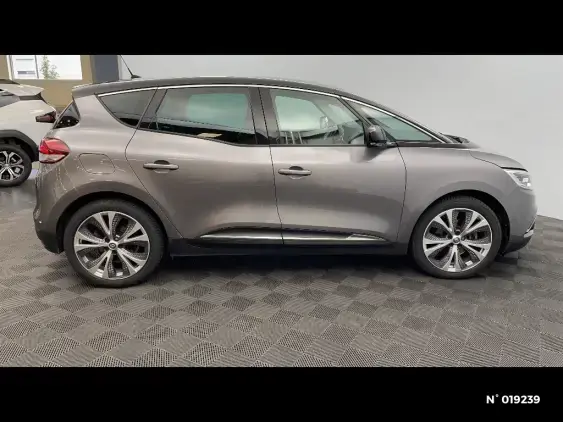RENAULT SCENIC IV - voiture d'occasion - Photo 5