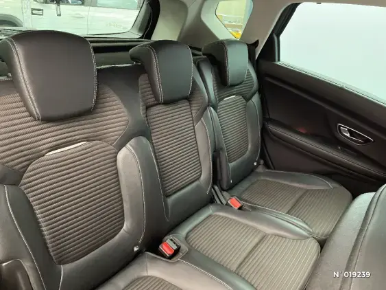 RENAULT SCENIC IV - voiture d'occasion - Photo 11