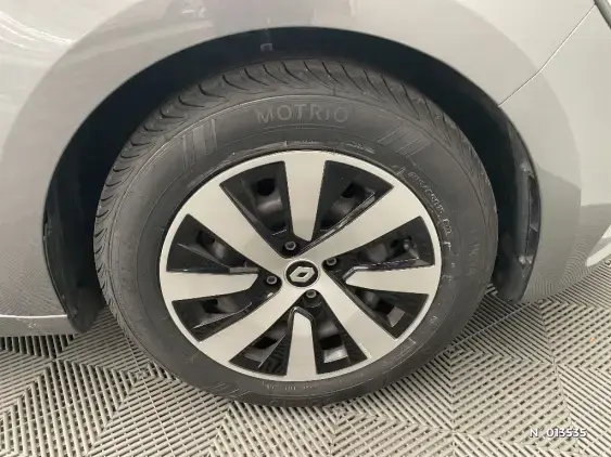 RENAULT CLIO V - voiture d'occasion - Photo 8