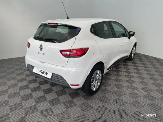 RENAULT CLIO IV - voiture d'occasion - Photo 4