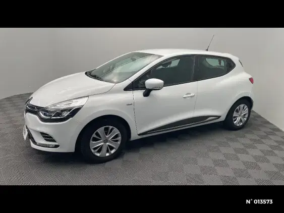 RENAULT CLIO IV - voiture d'occasion - Photo 2