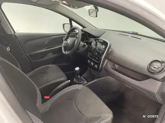 RENAULT CLIO IV - voiture d'occasion - Photo 10