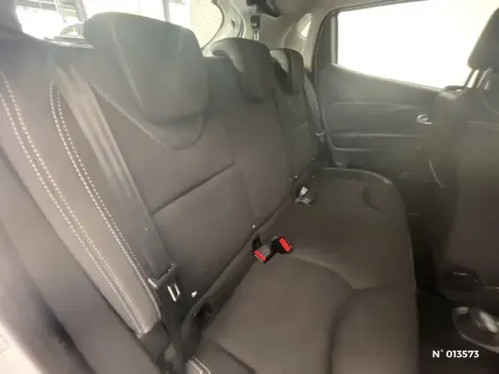 RENAULT CLIO IV - voiture d'occasion - Photo 11