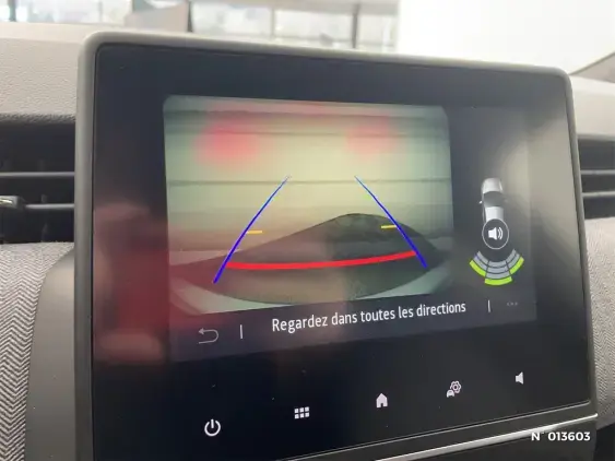 RENAULT CLIO V - voiture d'occasion - Photo 14