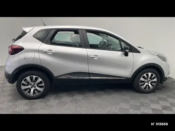 RENAULT CAPTUR - voiture d'occasion - Photo 5
