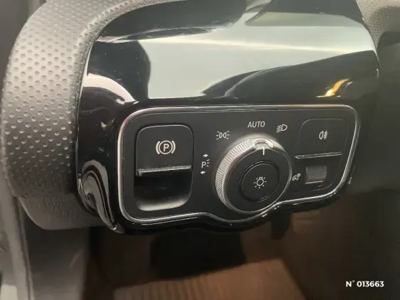 MERCEDES CLASSE A IV - voiture d'occasion - Photo 15