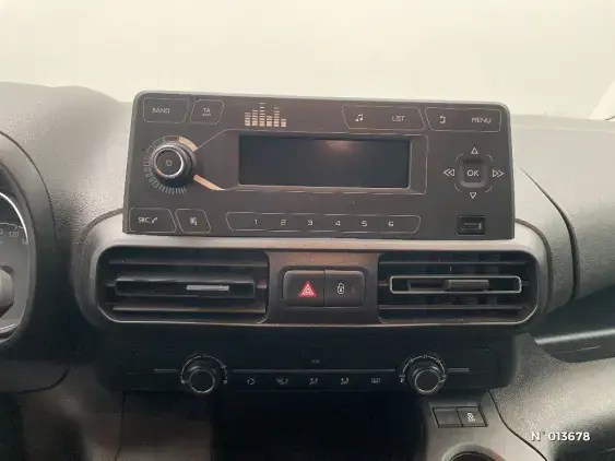 OPEL COMBO D - voiture d'occasion - Photo 13