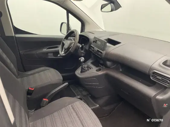 OPEL COMBO D - voiture d'occasion - Photo 10