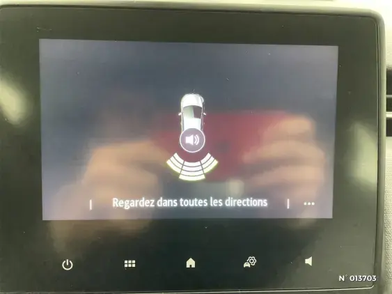 RENAULT CLIO V - voiture d'occasion - Photo 14